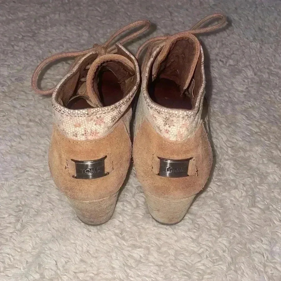 Women’s Tom Wedges - Picture 3 of 6
